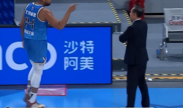 开云-许利民：之前对斯佩尔曼的信任度非常大 但不要把负面情绪带给全队